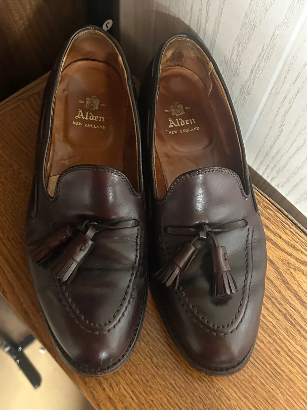 Alden Tassel Loafer burgundy calfskin leather Size 7.5